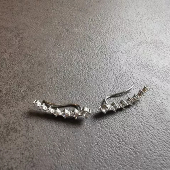 NEW 925 Sterling Silver Diamond Star Ear Climbers - Picture 14 of 16